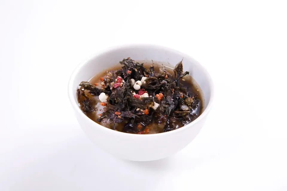 母の日におすすめからだ想いセット。お茶漬けアソート &  大和茶（粉末）ギフト