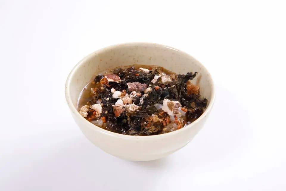 母の日におすすめからだ想いセット。お茶漬けアソート &  大和茶（粉末）ギフト