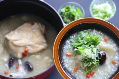参鶏湯　サムゲタン