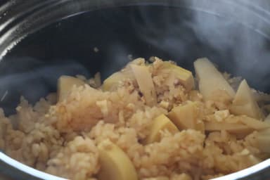 春が来たら、たけのこご飯。