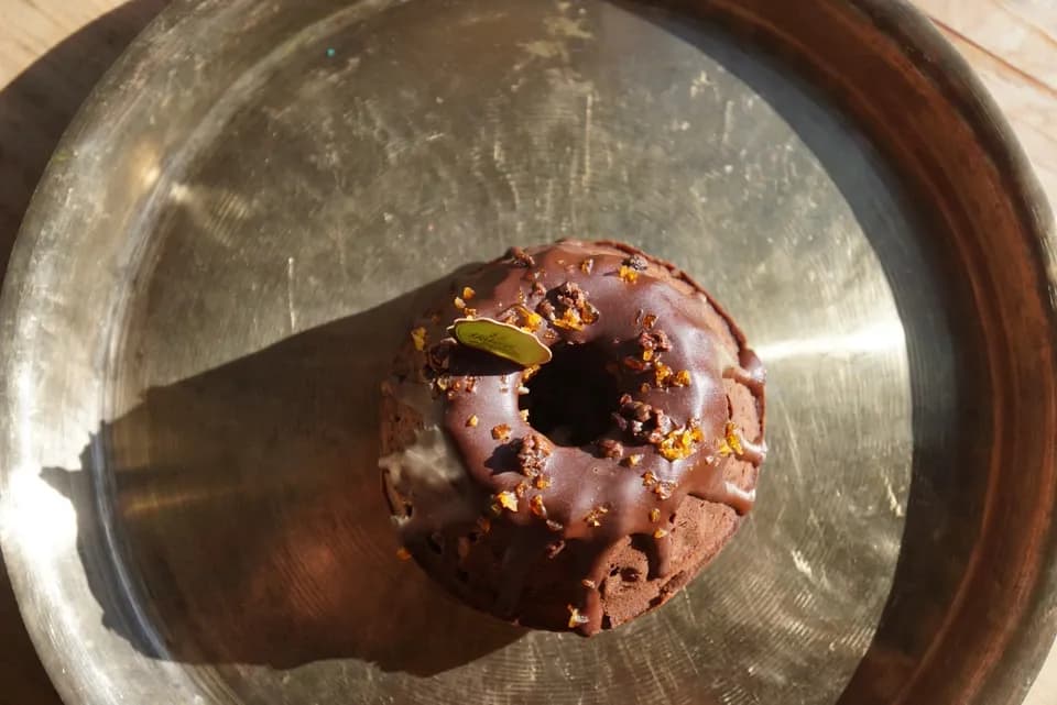 【父の日の贈り物】ブランデー香るレーズン入りチョコレートクグロフ