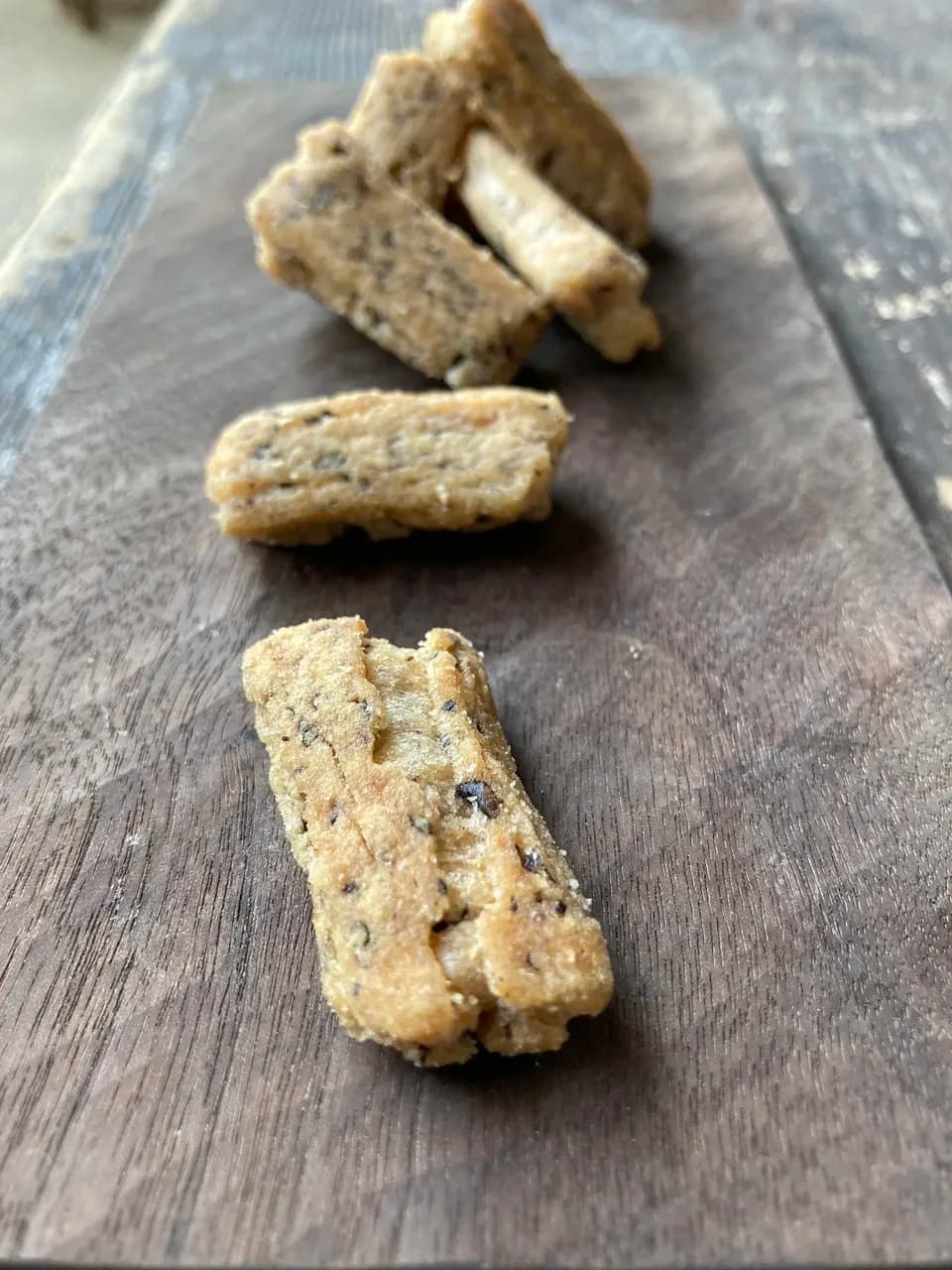 再販売！【黒米おかき 揚 塩】米油と海塩だけで仕上げた素朴な味わい 祖母山の清らかな水で育てた天日干し米