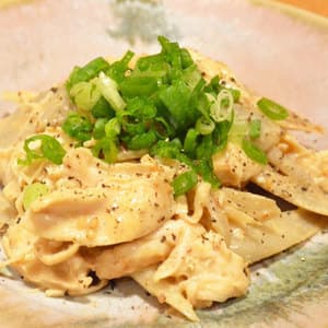 ささみとごぼうのごま味噌和え
