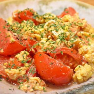 トマトと卵の炒め物