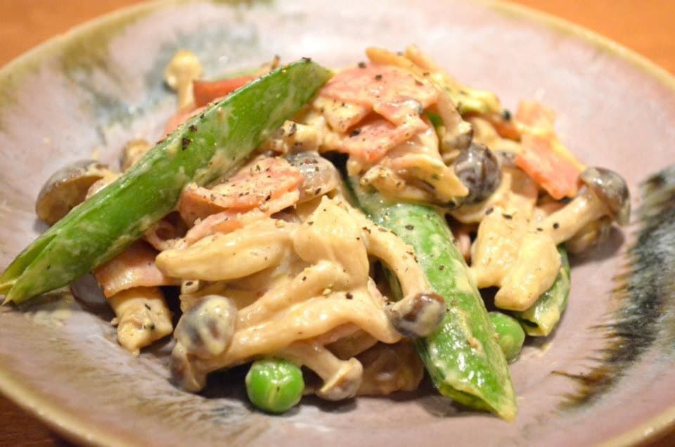 スナップエンドウときのことベーコンのおかず