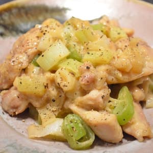 鶏肉と白ネギのごま味噌炒め