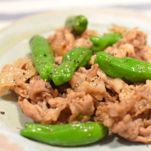 豚肉とししとうの柚子胡椒炒め