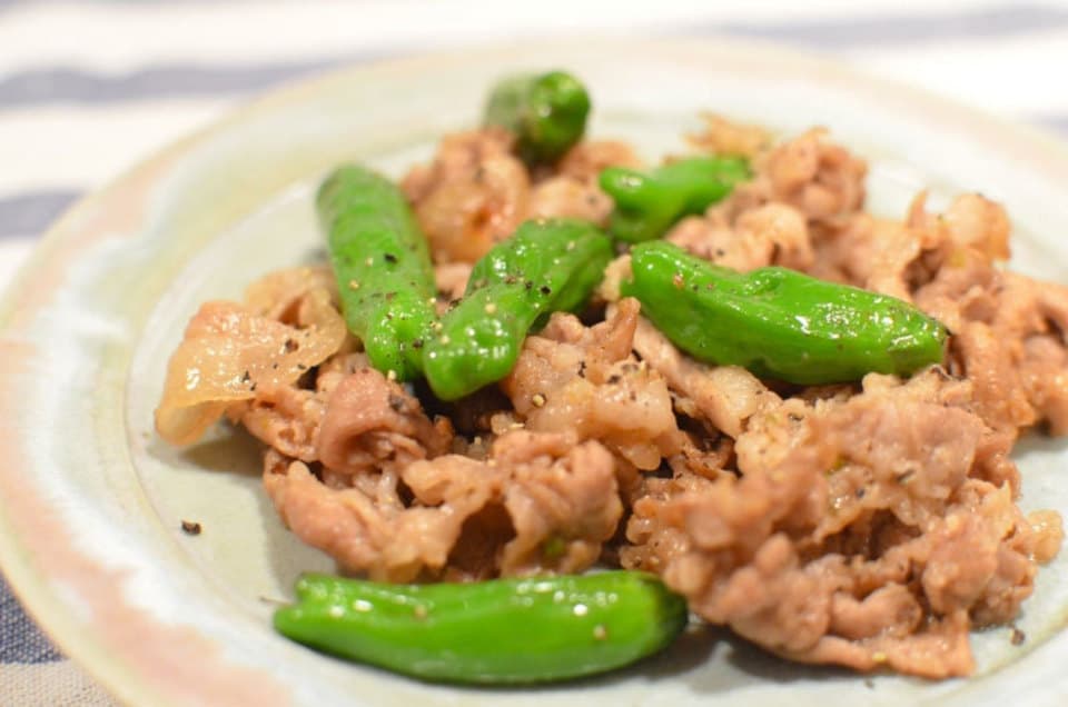 豚肉とししとうの柚子胡椒炒め