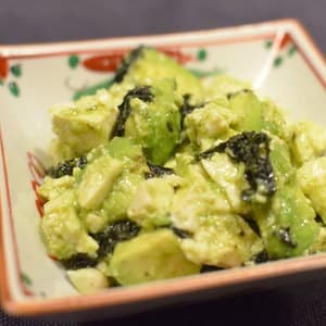 アボガドと豆腐の韓国風サラダ