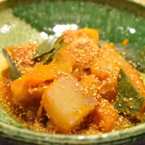 大根とかぼちゃの胡麻煮