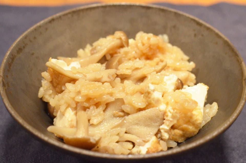 きのこと厚揚げの炊き込みご飯