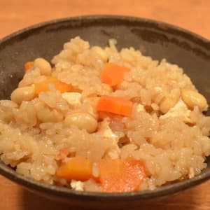 大豆と厚揚げの炊き込みご飯