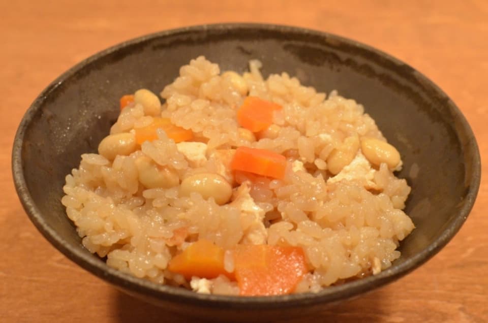 大豆と厚揚げの炊き込みご飯