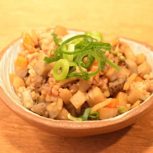 鶏ミンチと色々野菜のごぼう味噌炒め