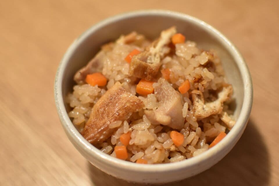 鶏肉とおあげさんの炊き込みご飯