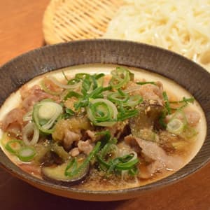 豚バラとなすの温かいつけそうめん