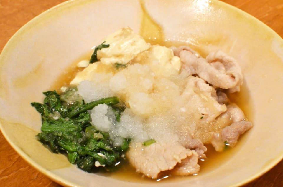 豚肉と春菊と豆腐のみぞれ煮