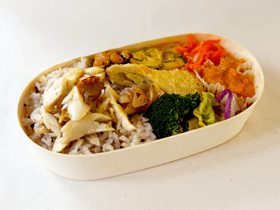 春のお弁当5種（冷凍）【無農薬米、無添加、野菜は有機または特別栽培】（夏仕様にてお届けする場合がございます）