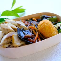 夏のお弁当5種のご紹介＜焼きサバほぐし弁当＞