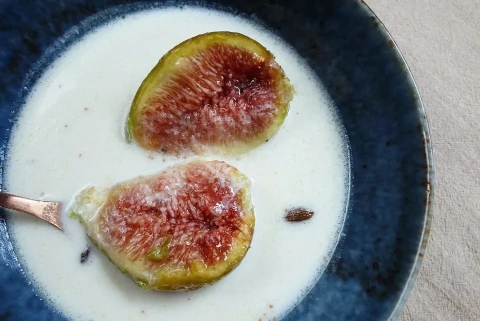 旬の甘みとやさしいスパイス＜いちじくのココナッツミルク煮＞ねっとり濃厚な茂原市産バナーネいちじく使用