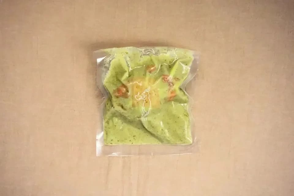 無農薬白子町産新玉ねぎ・新にんにく使用＜筍とチキンのグリーンカレー＞自家栽培ハーブ香る一皿