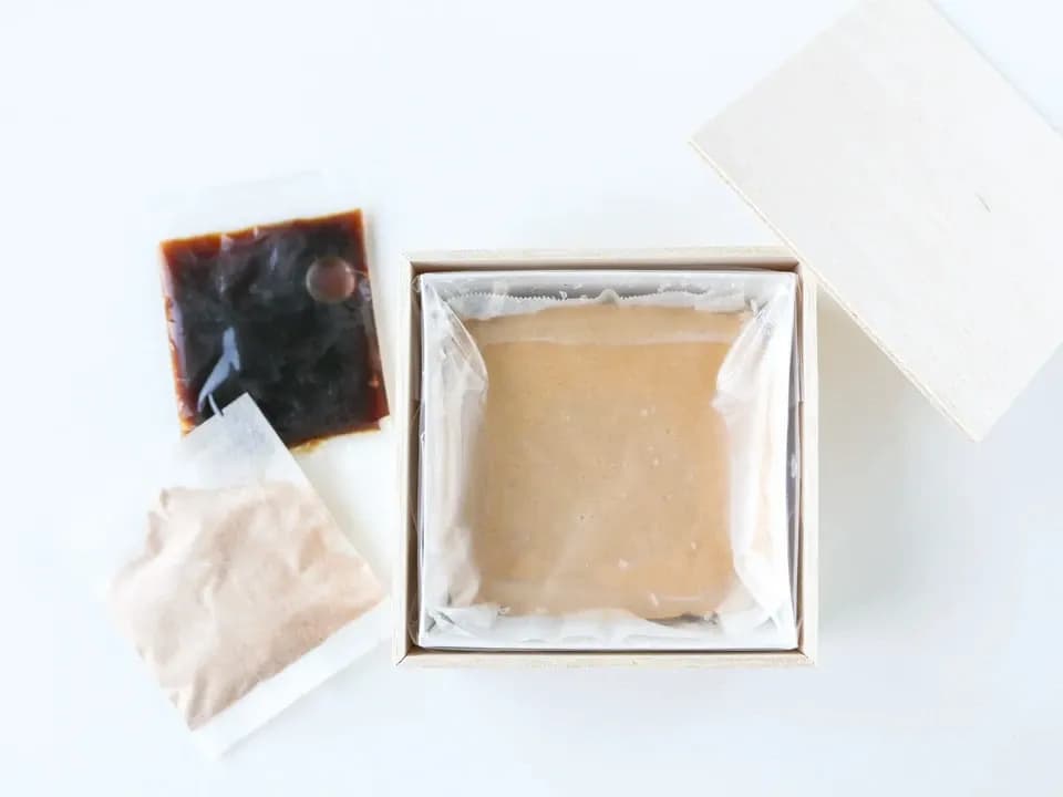 無添加・グルテンフリー＜黒豆きな粉とチーズのケーキ＞米粉使用でしっとり