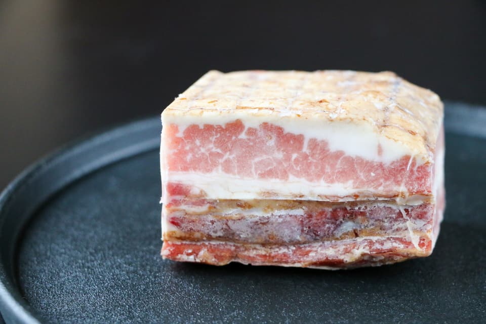 【ギフト用】お肉と塩だけ＜BIOベーコン＞独自製法完全無添加・自然放牧フランス産豚・長期熟成天日海塩