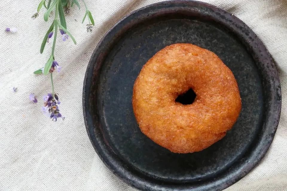 卵・乳製品不使用ドーナツ＜麦むぎ＞香ばしいはったい粉となつかしい甘み