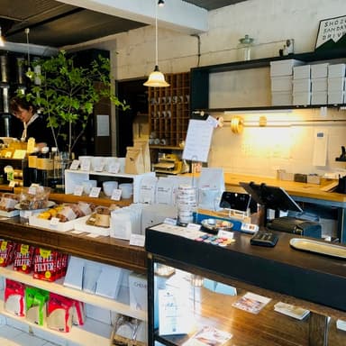 ＣＡＦＥ　ＳＨＯＺＯさんへ納品