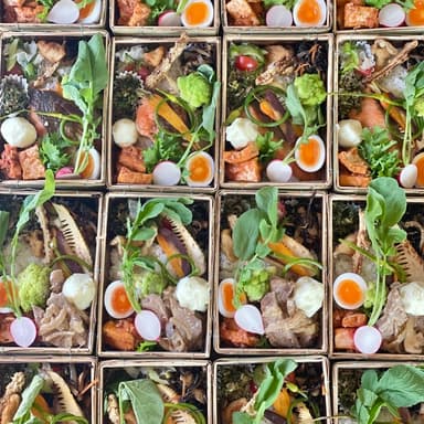 バ⃝ バルヤンナイクのお弁当
