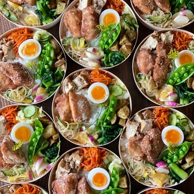 先週末(5/20土)のバルヤンナイク美容室前お外市のお弁当