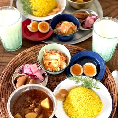 ㋳カシミールカレーとウッチンごはん