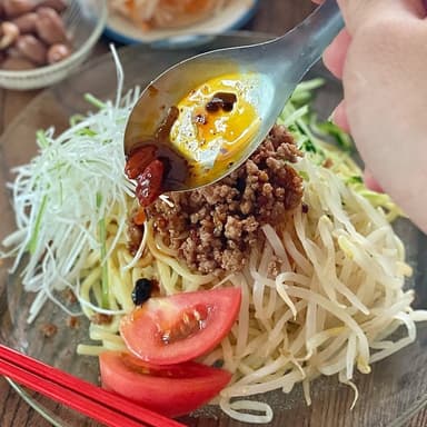 〝台湾本格麻辣火鍋出来ます〟で涼拌麻辣麺出来ます!