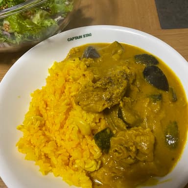 ターメリックライスとスパイスカレー