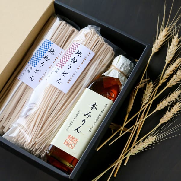 ギフトに!「地粉うどん」と「本みりん」セット