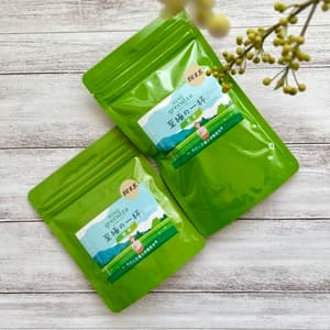 粉末緑茶 石臼挽き 製菓にも◎ 一番茶詰みの柔らかい新芽が原料 農薬を使わずに育てたお茶