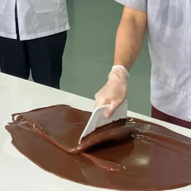 カカオマスの飲み方。砂糖を使わず、自分好みのカカオドリンクを楽しむ
