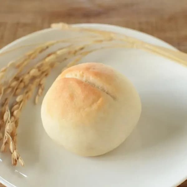 国産米粉100%のおとうふパン 4個