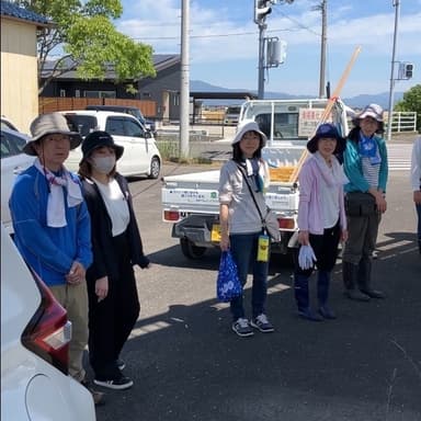 「地球も笑顔に!幸せ拾い131回目の活動報告」驚くほどたくさんのゴミ