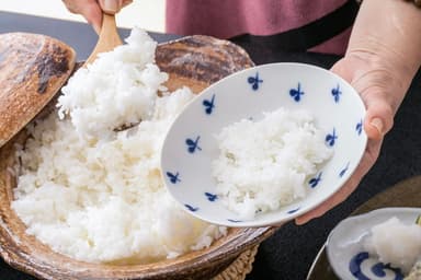新米の水加減は少なめ?水の量・浸水時間とおいしい炊き方
