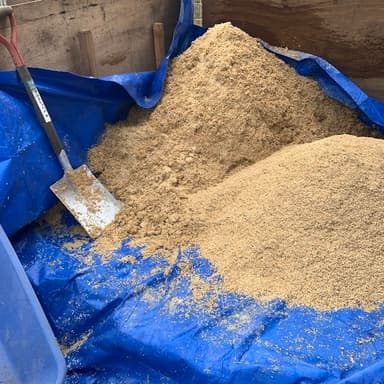 土中の微生物に活躍してもらうために